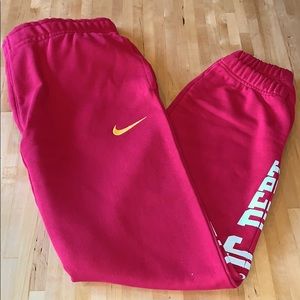 MENS SIZE M NIKE “SPORTSWEAR CLUB FLEECE”